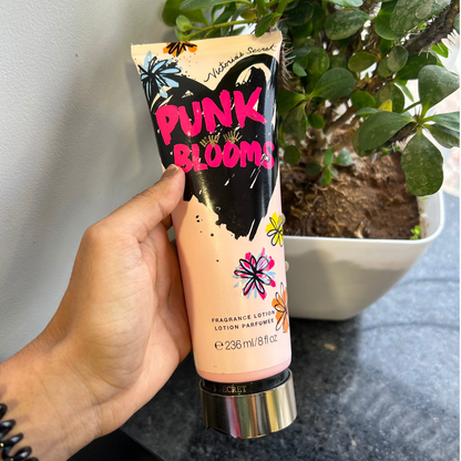 VS | Punk Blooms