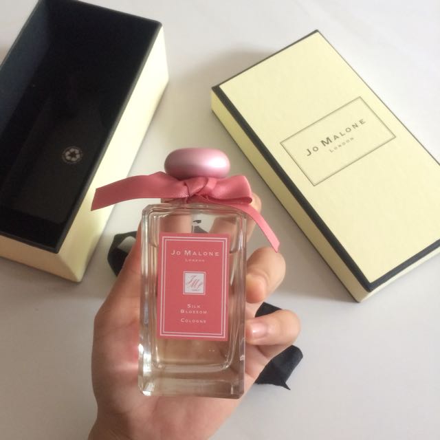 J O M A L O N E SILK BLOSSOM COLOGNE